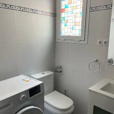 Lets In The Sun - Clavel Lägenhet