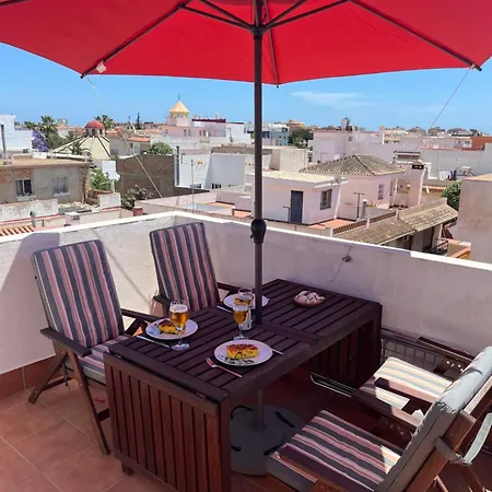 Lets In The Sun - Clavel דירה *