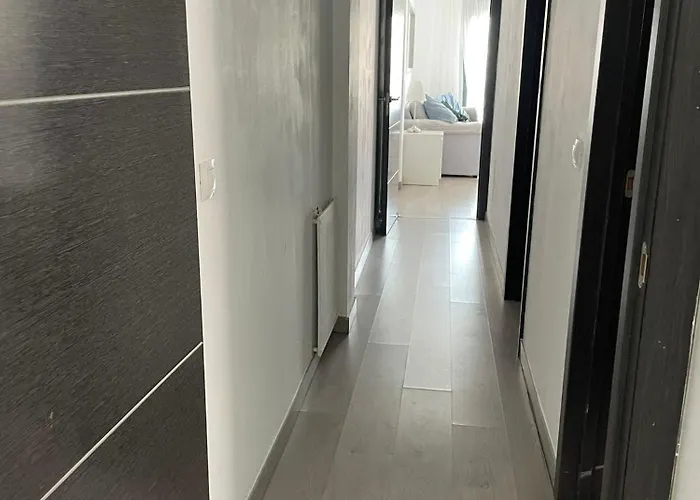 Lets In The Sun - Clavel شقة *